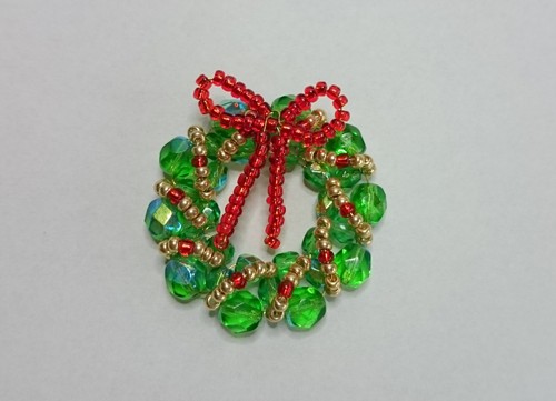 Adventskranz aus glasperlen - aus,